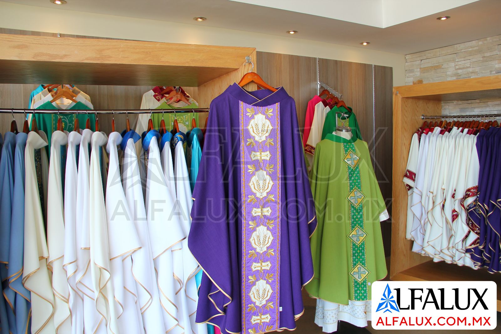 Alfalux PRENDAS Casulla Alba Dalmatica (2)